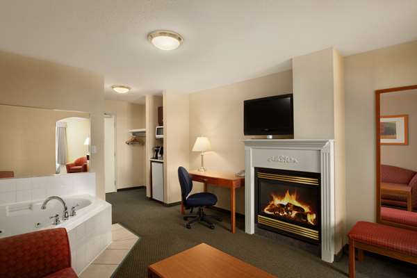 Suite - Days Inn University Edmonton