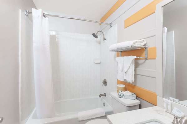  - Knights Inn Los Angeles