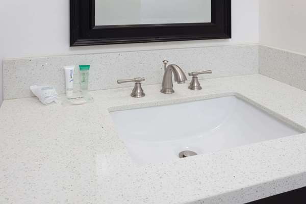  - Knights Inn Los Angeles