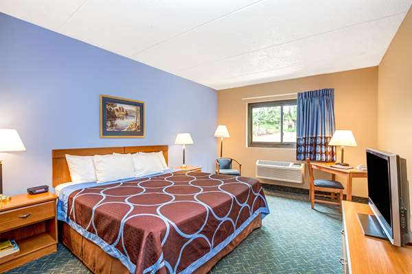  - Super 8 Hotel Mahwah