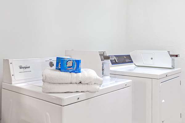  - Super 8 Hotel Mahwah