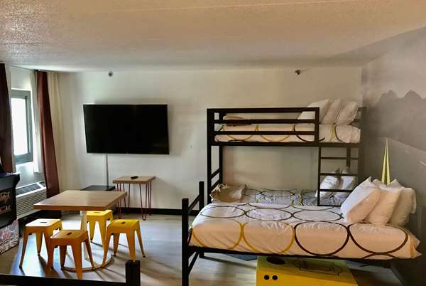  - Super 8 Hotel Mahwah