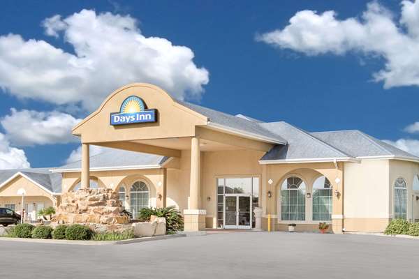 Exterior view - Days Inn Robstown