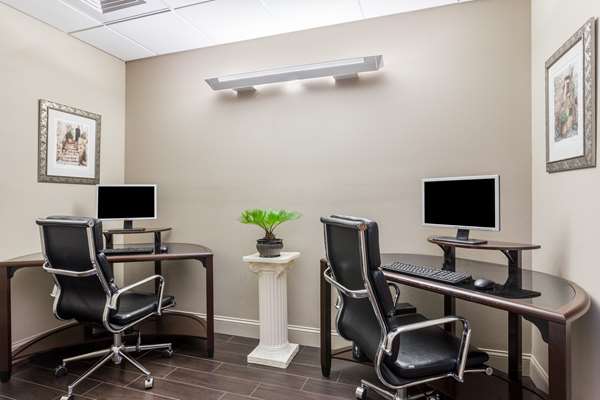 Conference Area - Days Inn & Suites Lakeland - I-4, Exit 33