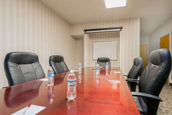  - Ramada Inn North Columbus - I-270, Exit 27