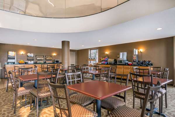  - Ramada Inn North Columbus - I-270, Exit 27