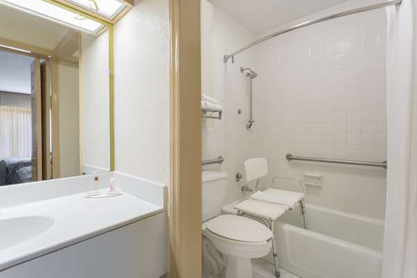  - Days Inn Conference Center Southern Pines