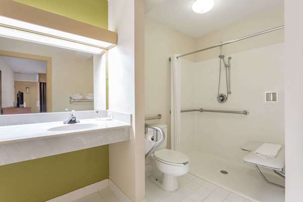  - Days Inn Conference Center Southern Pines