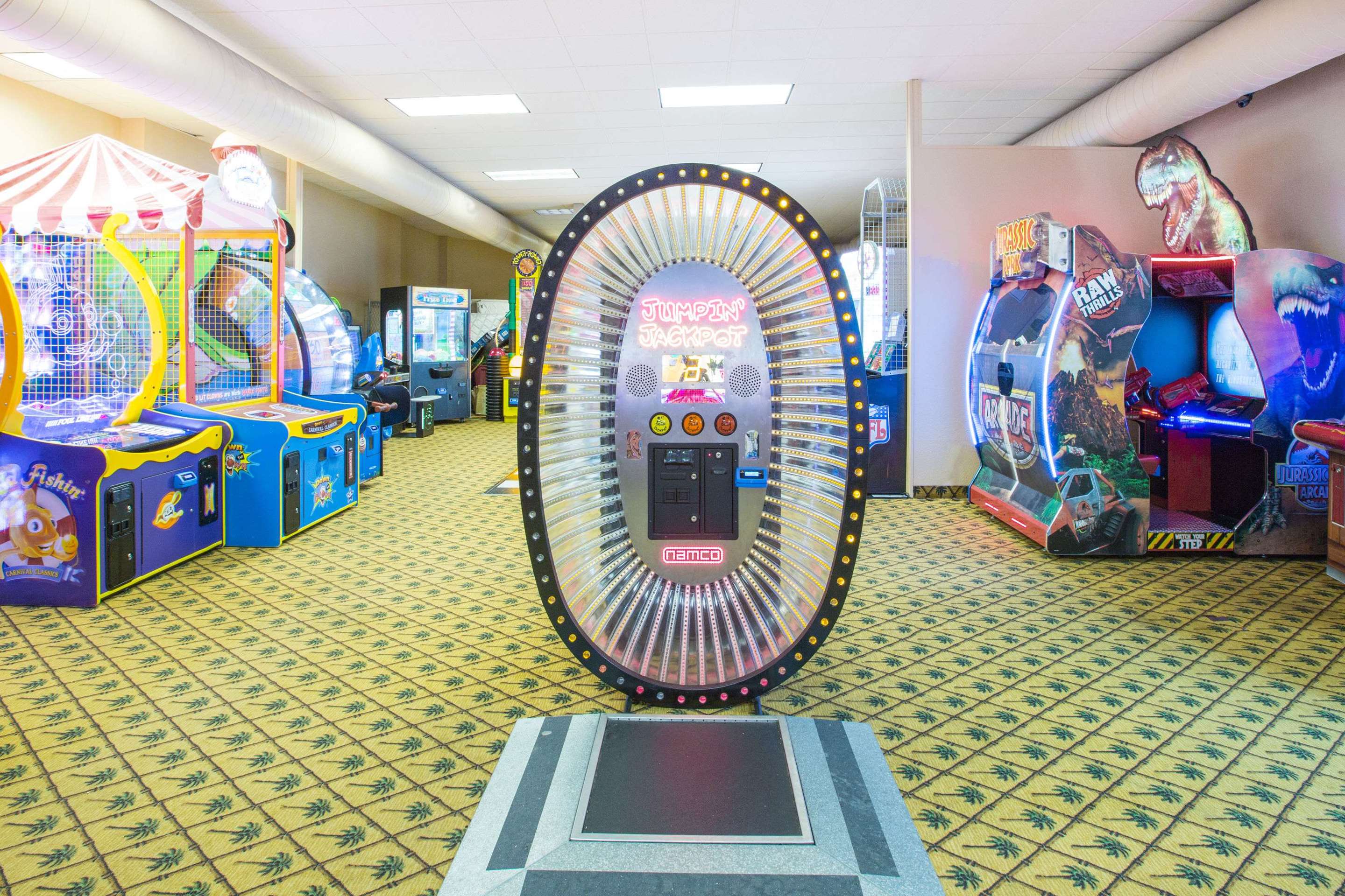 Recreational Facility | Ramada by Wyndham Des Moines Tropics Resort & Conference Ctr