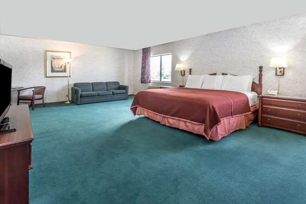 Suite - Howard Johnson Inn Manteno - I-57, Exit 322