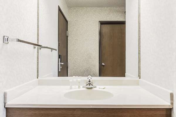  - Howard Johnson Inn Manteno - I-57, Exit 322