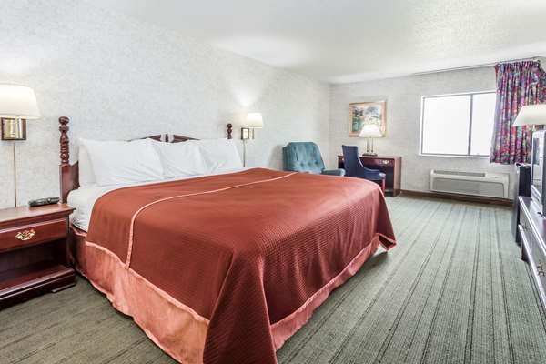  - Howard Johnson Inn Manteno - I-57, Exit 322