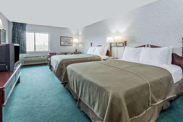  - Howard Johnson Inn Manteno - I-57, Exit 322