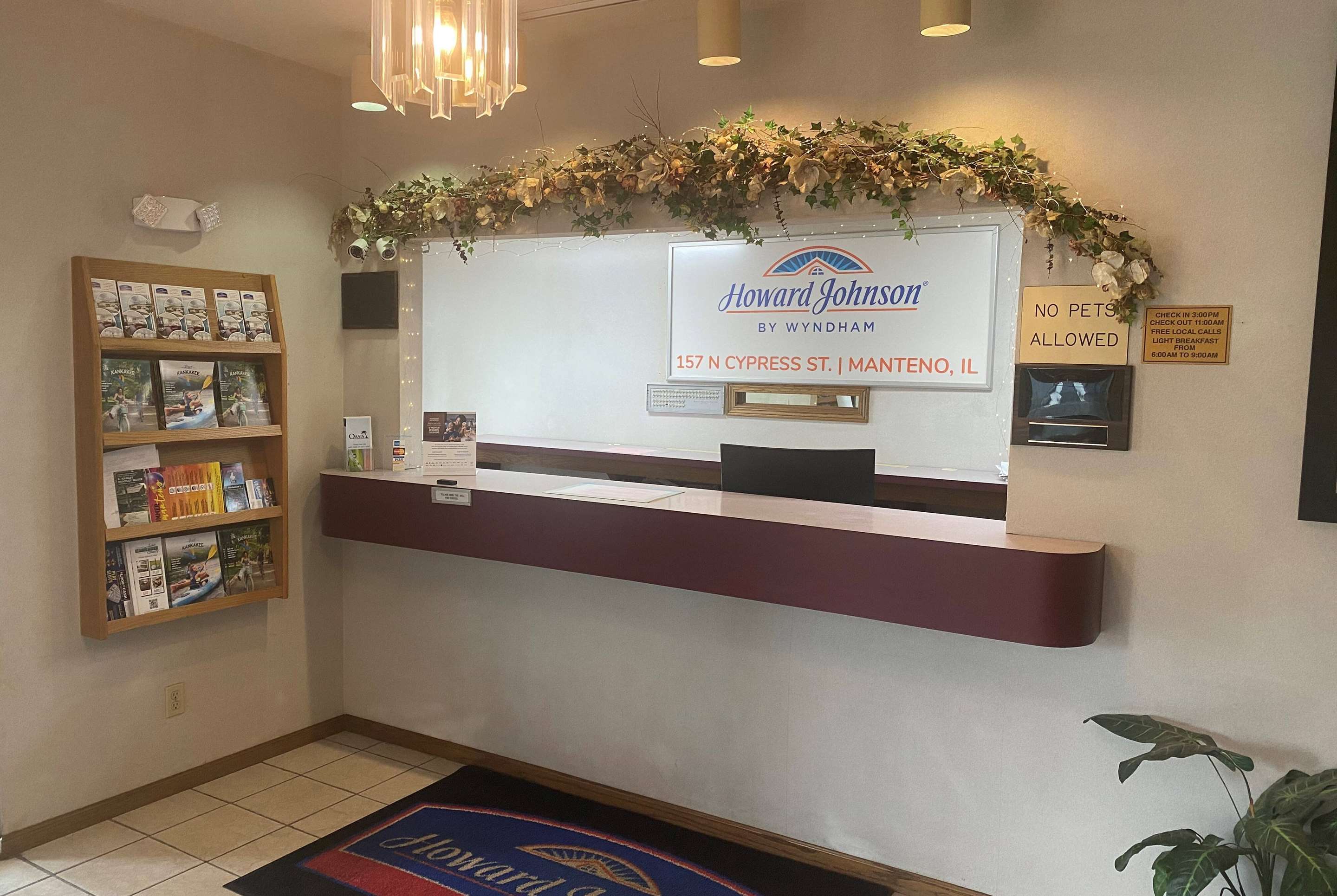 Lobby | Howard Johnson by Wyndham Manteno
