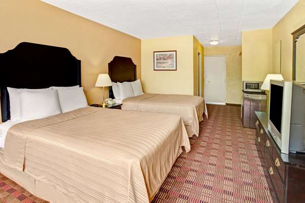  - Howard Johnson Inn Pikesville