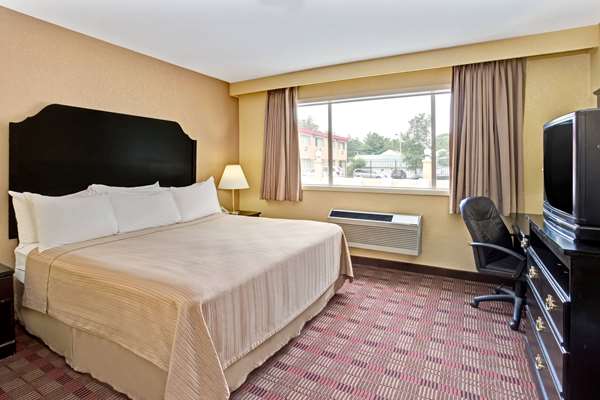  - Howard Johnson Inn Pikesville