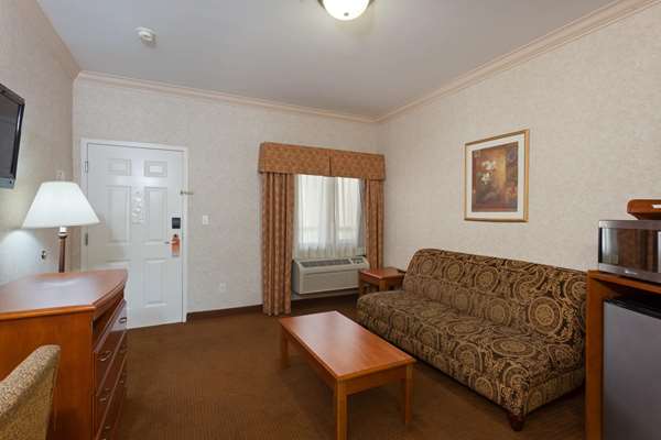 Suite - Howard Johnson Inn & Suites Pico Rivera - I-605, Exit 15