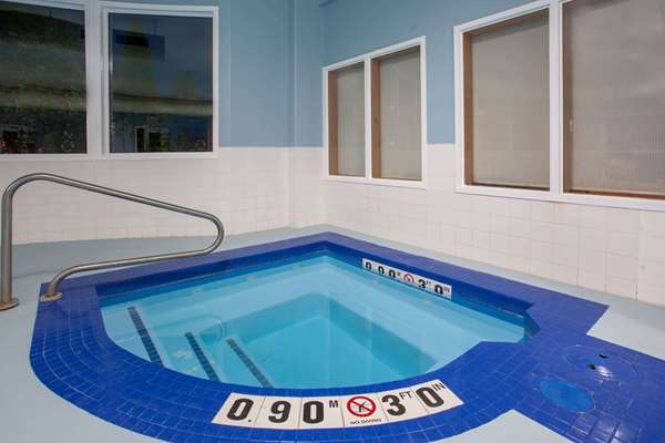 Pool - Super 8 Hotel Midland