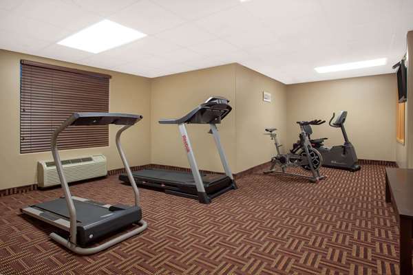 Fitness/ Exercise Room - Super 8 Hotel Midland
