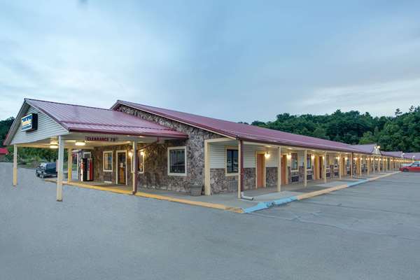 Exterior view - Travelodge Parkersburg