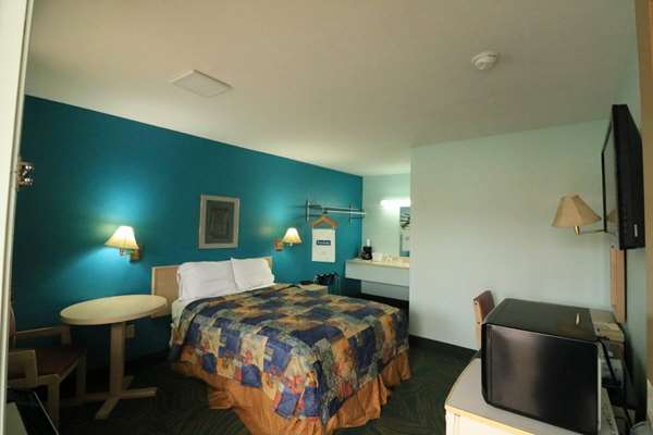  - Travelodge Parkersburg