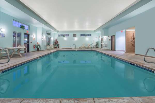 Pool - Days Inn Manitou Springs