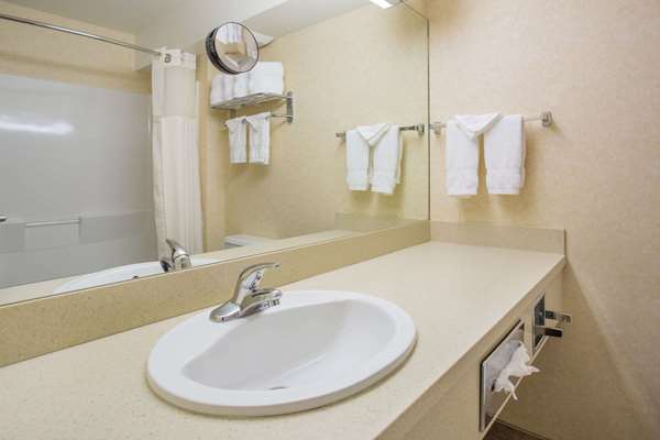  - Days Inn Manitou Springs