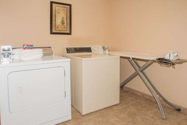  - Days Inn Manitou Springs