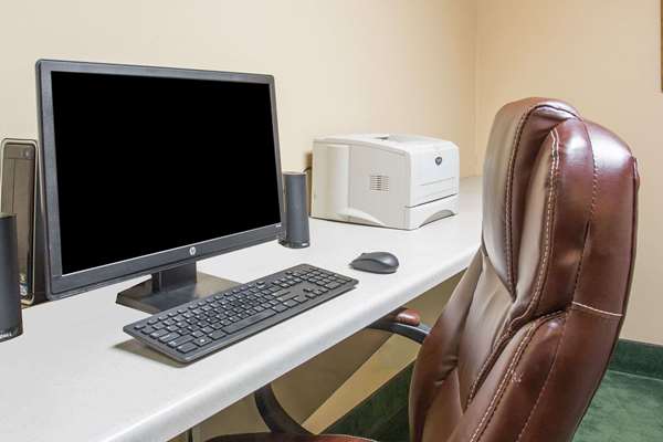 Conference Area - Days Inn Manitou Springs