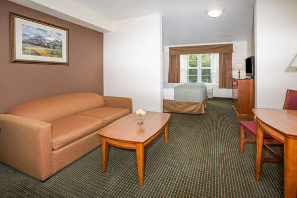 Suite - Days Inn Manitou Springs