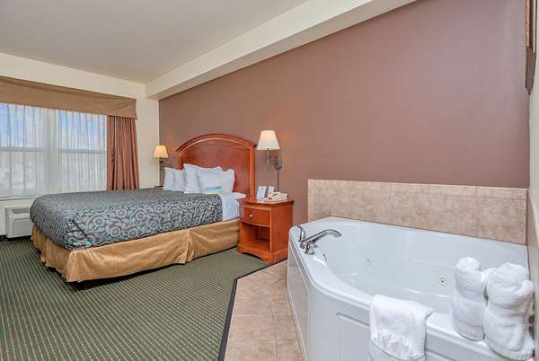 Suite - Days Inn Manitou Springs