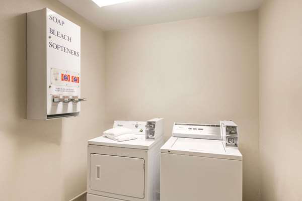 Amenities - Baymont Inn & Suites Suites Galveston