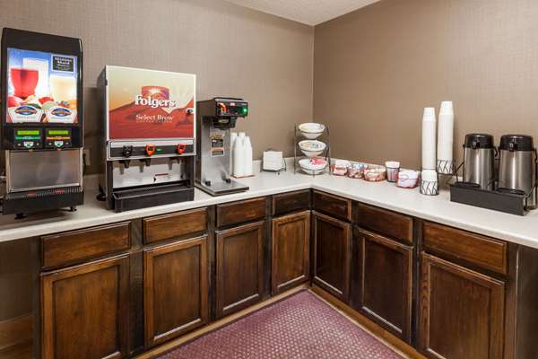  - Baymont Inn & Suites Gaylord - I-75, Exit 282