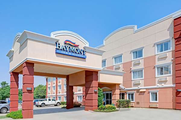 Exterior view - Baymont Inn & Suites Dallas - I-35, Exit 436A