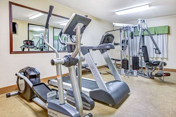 Fitness/ Exercise Room - Baymont Inn & Suites Dallas - I-35, Exit 436A