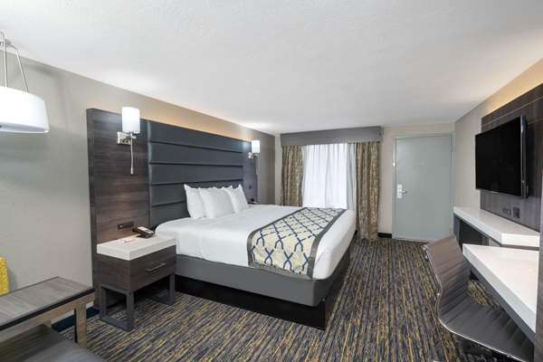  - Baymont Inn & Suites Murfreesboro - I-24, Exit 78B