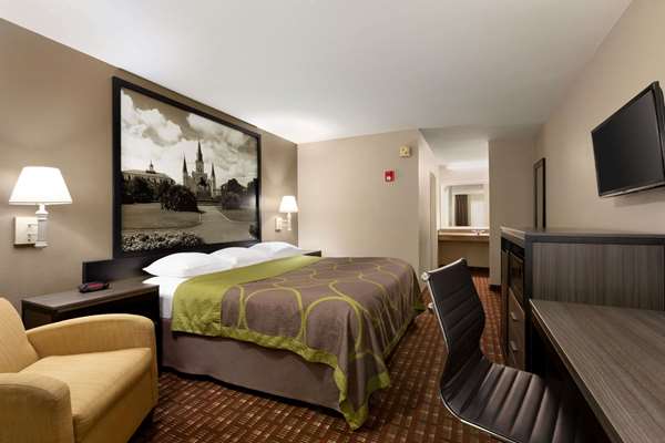  - Super 8 Motel Northeast Lake Charles - I-10, Exit 33