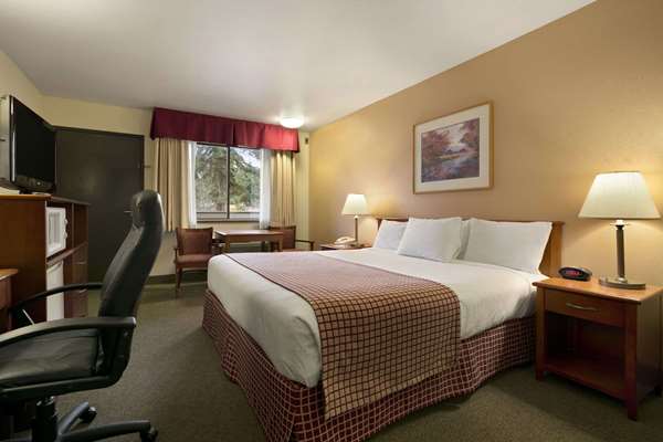  - Baymont Inn & Suites Kirkland