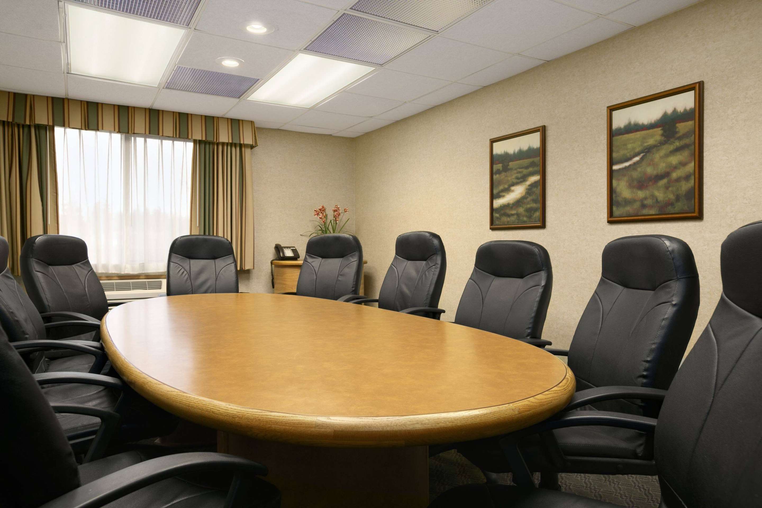 Board Room | Baymont by Wyndham Seattle/Kirkland WA