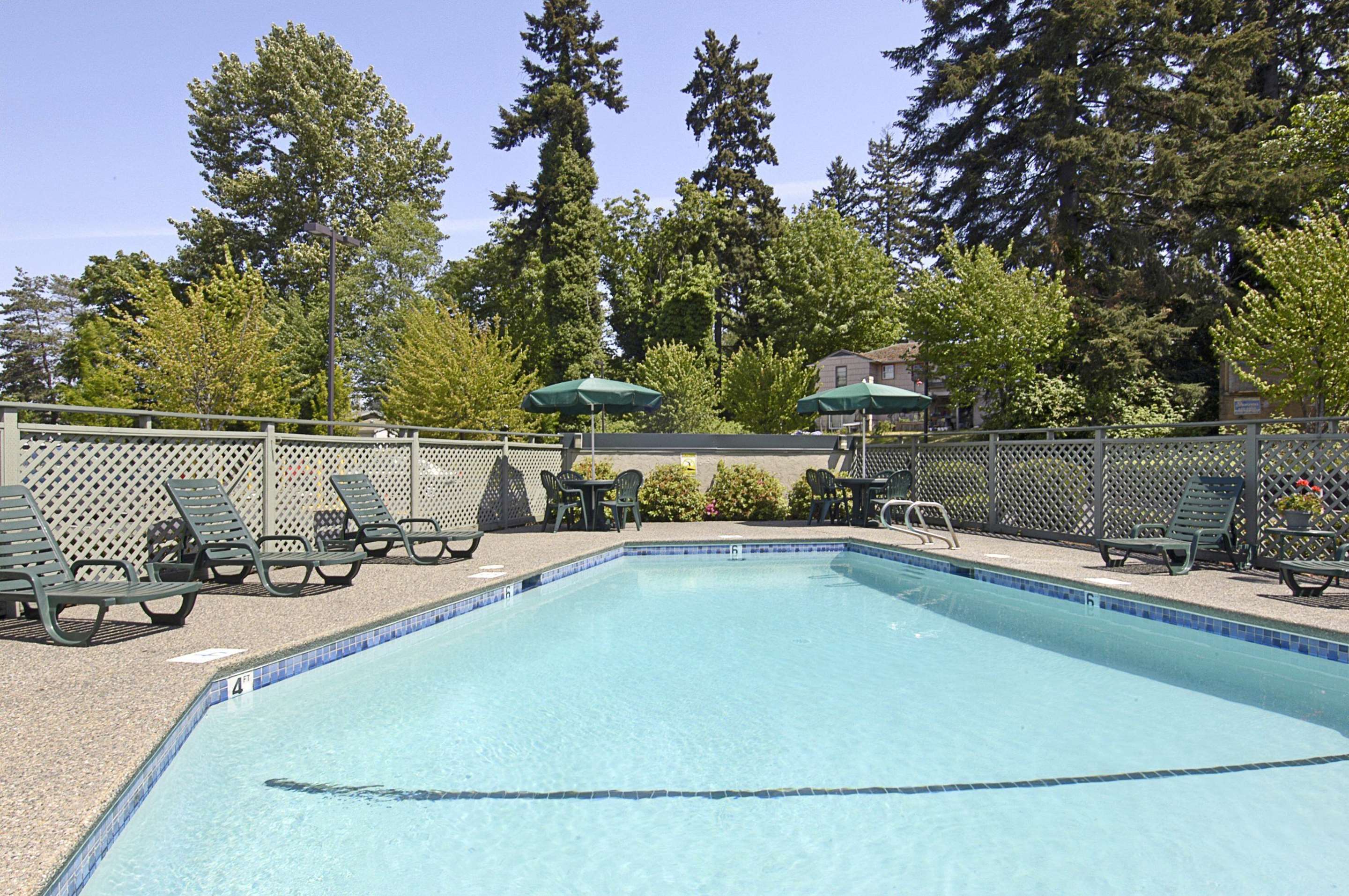 Pool | Baymont by Wyndham Seattle/Kirkland WA
