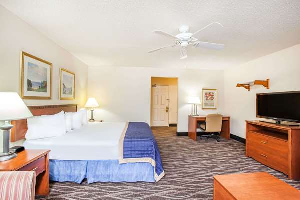  - Baymont Inn & Suites Hot Springs