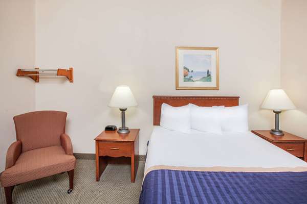  - Baymont Inn & Suites Hot Springs
