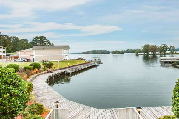  - Baymont Inn & Suites Hot Springs