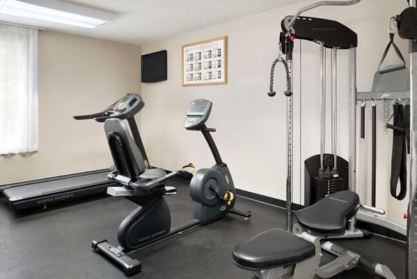 Fitness/ Exercise Room - Baymont Inn & Suites Washington