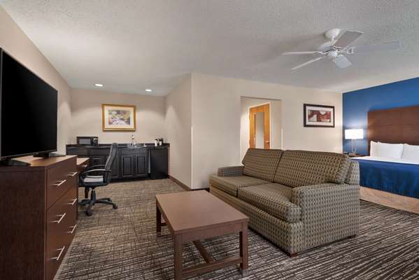 Suite - Baymont Inn & Suites Washington