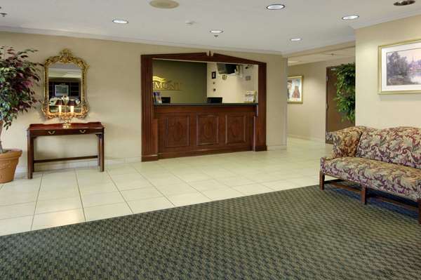  - Baymont Inn & Suites Corydon - I-64, Exit 105