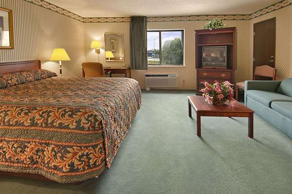 Suite - Baymont Inn & Suites Corydon - I-64, Exit 105