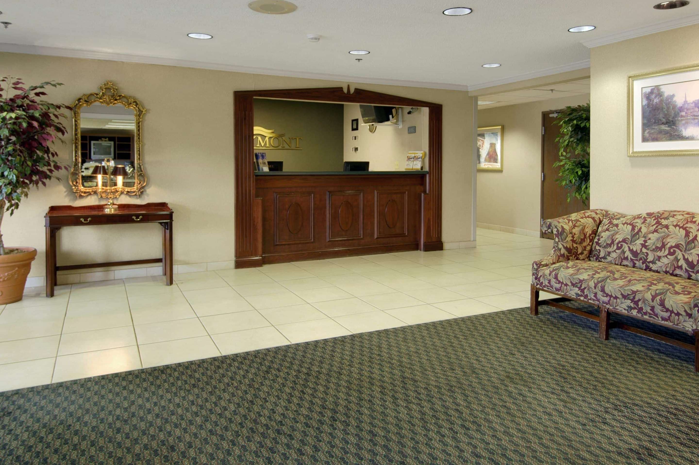 Lobby | Baymont by Wyndham Corydon