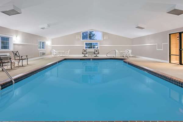 Pool - Baymont Inn & Suites Lawton