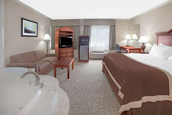 Suite - Baymont Inn & Suites Jackson
